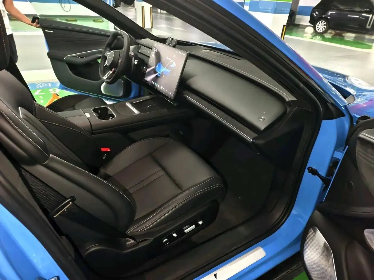 MI 2026 SU7 Standard Edition Automatic Gear 5