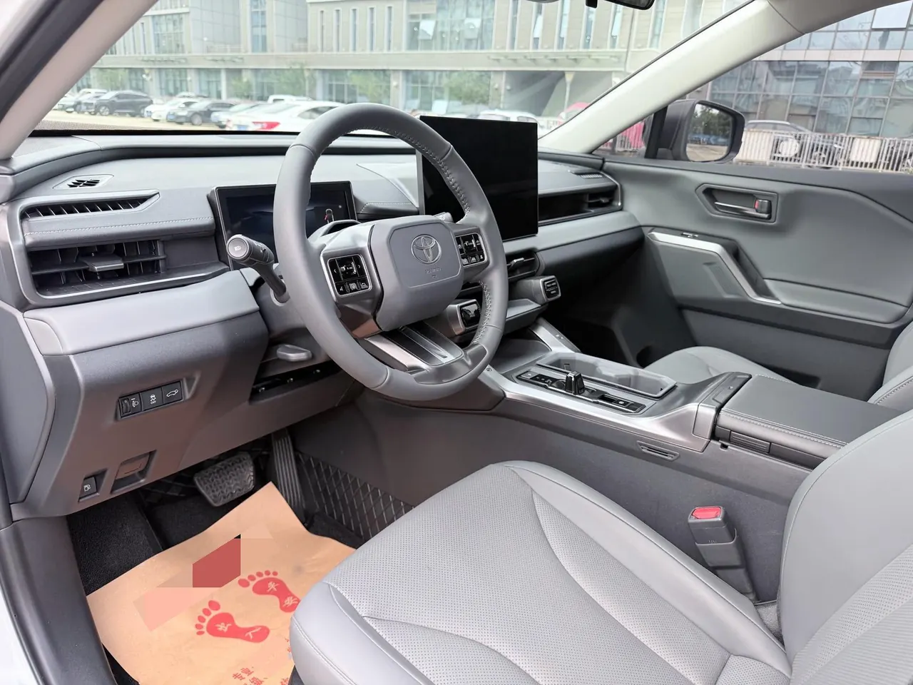Toyota 2026 RAV4 Rongfang Double Engine 2.5 Stepless Four-wheel Drive Deluxe Automatic Gear 10