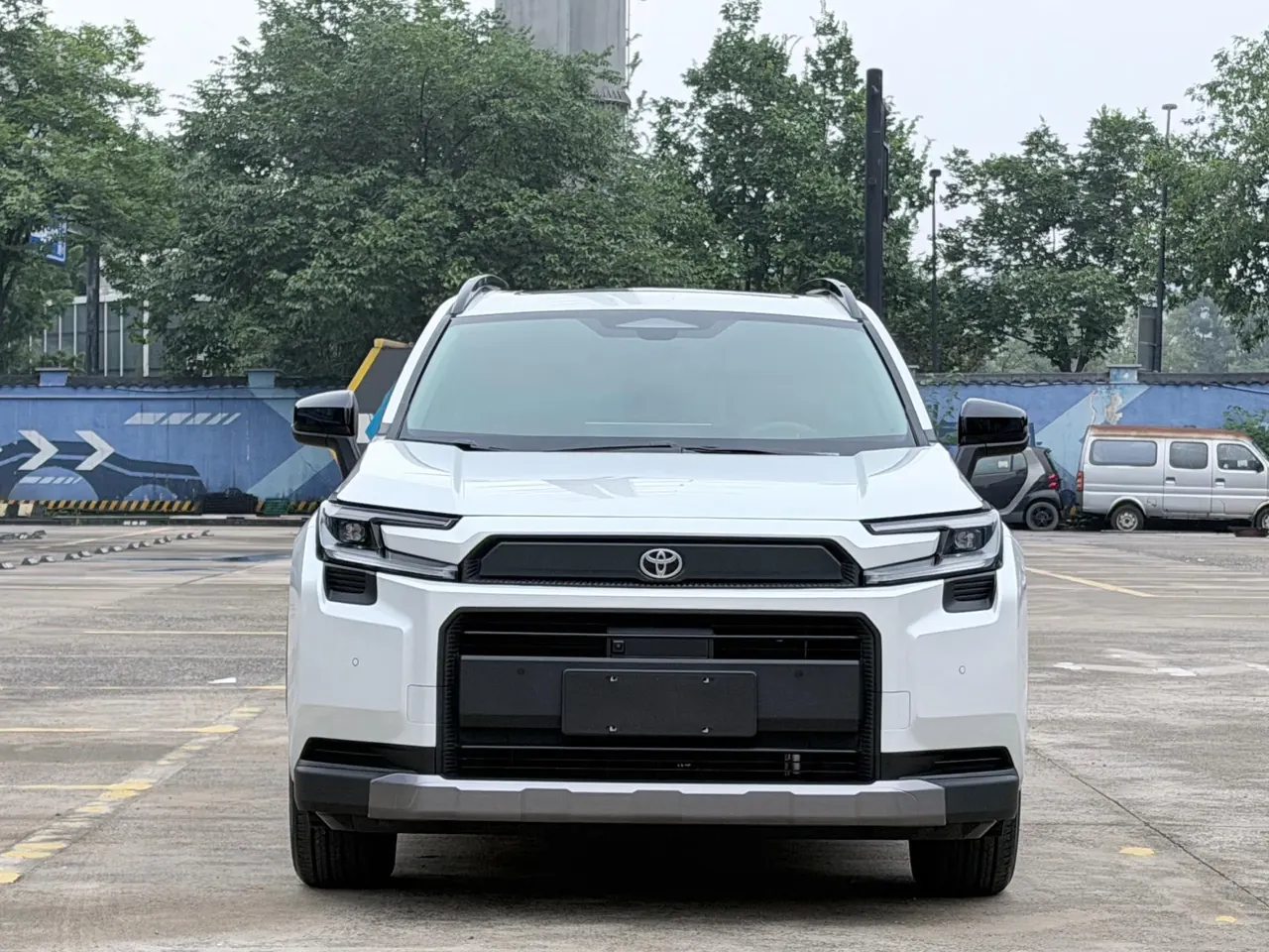 Toyota 2026 RAV4 Rongfang Double Engine 2.5 Stepless Four-wheel Drive Deluxe Automatic Gear 15