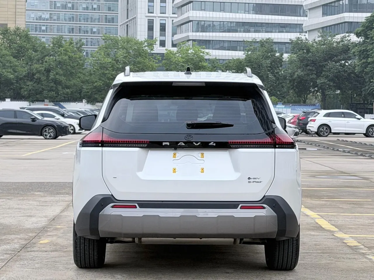 Toyota 2026 RAV4 Rongfang Double Engine 2.5 Stepless Four-wheel Drive Deluxe Automatic Gear 4