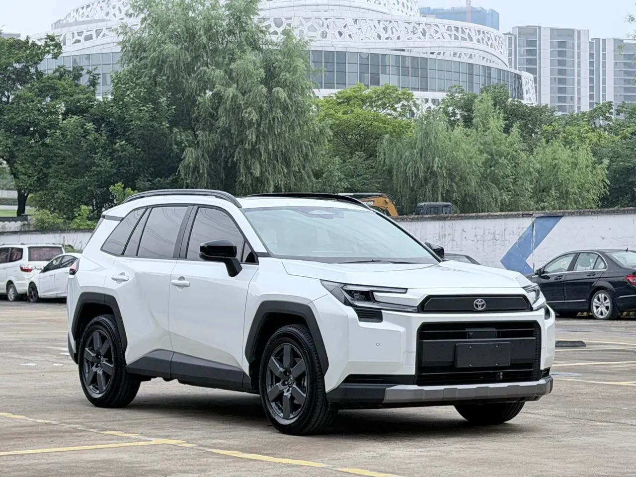 Toyota 2026 RAV4 Rongfang Double Engine 2.5 Stepless Four-wheel Drive Deluxe Automatic Gear 6