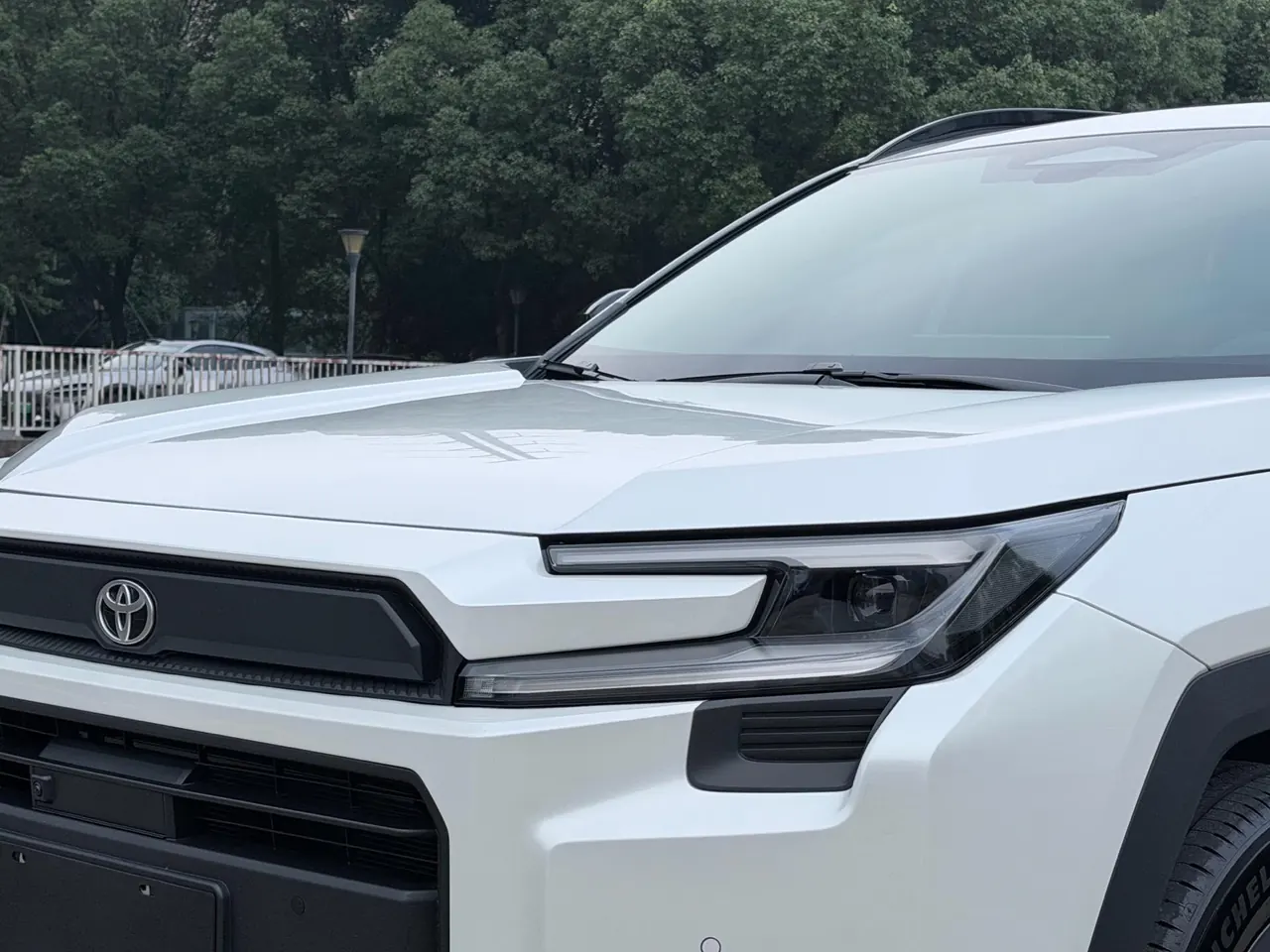 Toyota 2026 RAV4 Rongfang Double Engine 2.5 Stepless Four-wheel Drive Deluxe Automatic Gear 8
