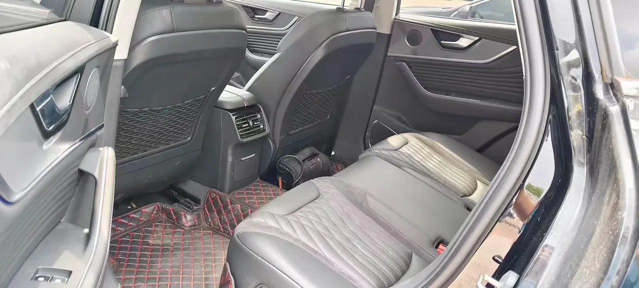 HongQi 2023 HS5 2.0T Flag Enjoy Pro 500000 Commemorative Automatic Gear 4