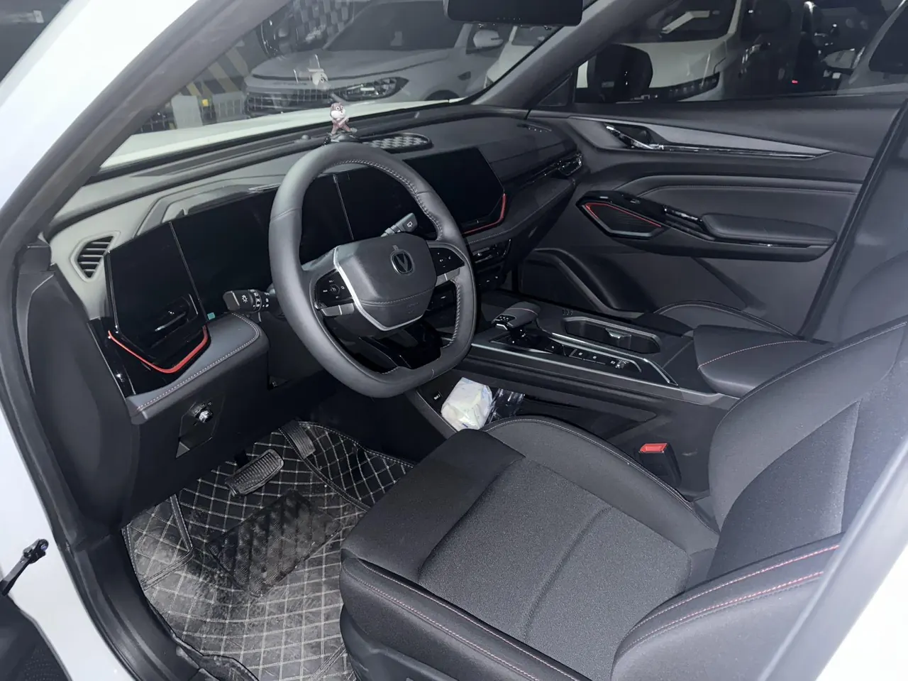 Cadillac 2020 XT4 2.0T 28T Two-Drive Leading Automatic Gear 2
