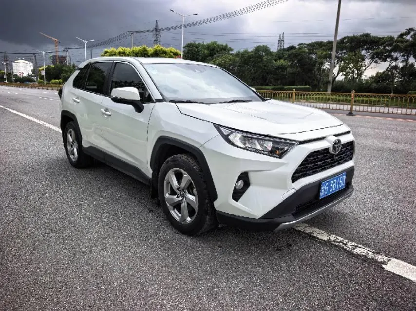 Toyota 2020 RAV4 Rongbo 2.0 Stepless Two-Drive Fashion Edition PLUS Automatic Gear 2