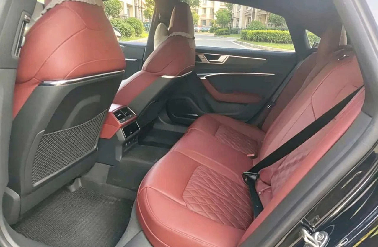 Открыть галерею: Audi 2023 A7L 2.0TFSI 45TFSI Quattro S-line Black Samurai Edition Automatic Gear