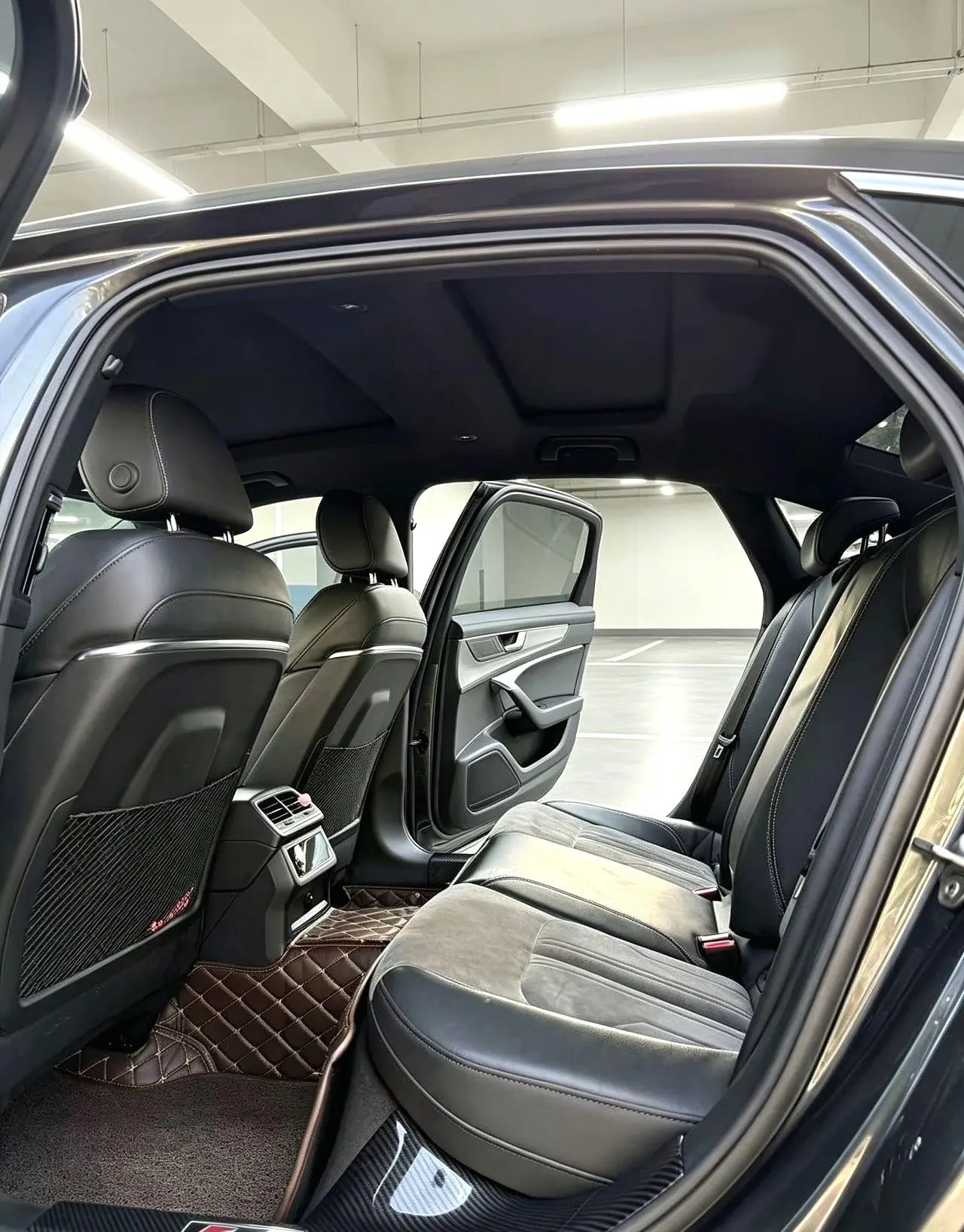Audi 2020 A6L 2.0TFSI 45TFSI Selected Dynamic Automatic 3