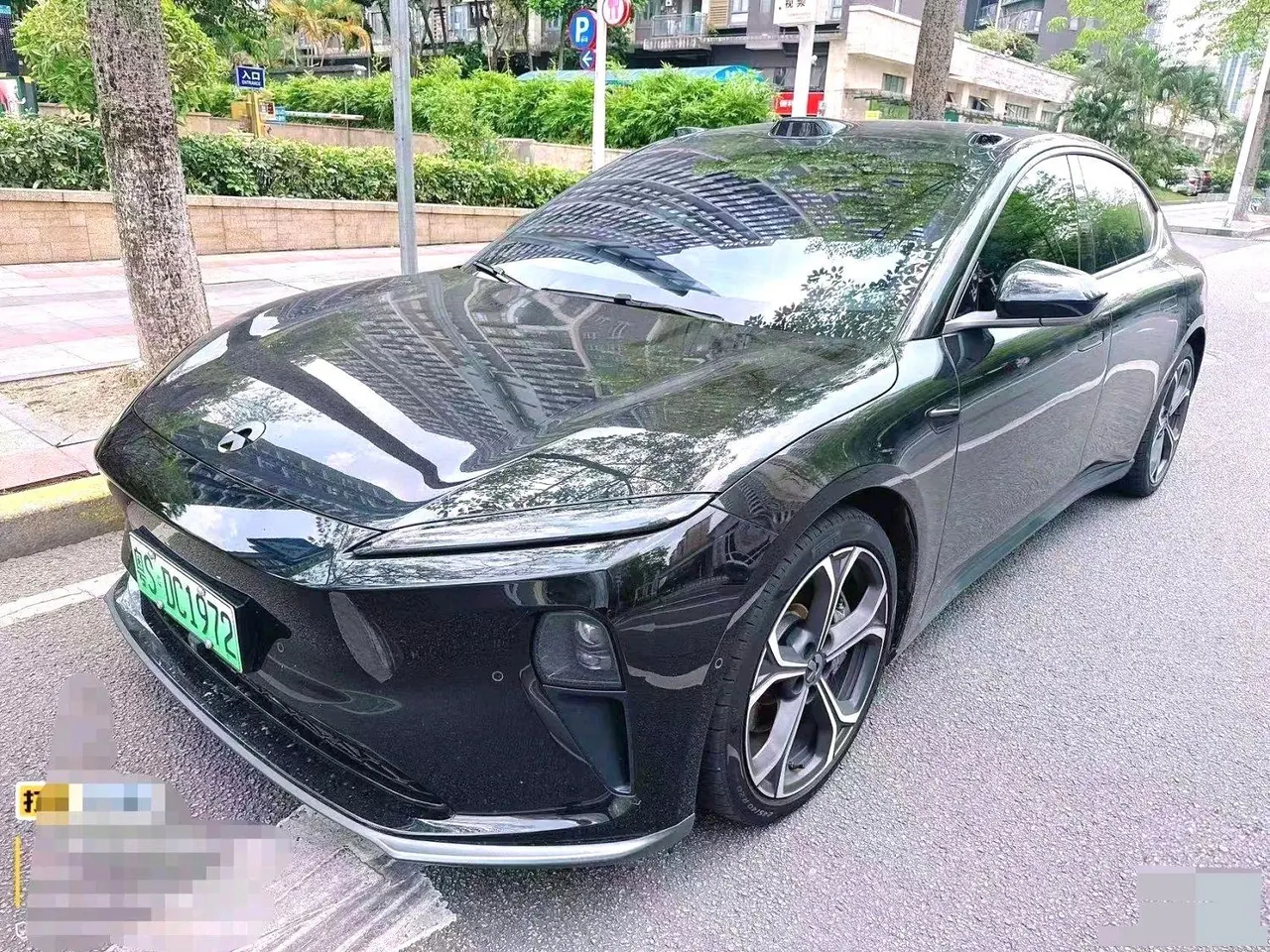 Open image lightbox: NIO 2022 ET5 75kWh automatic gear