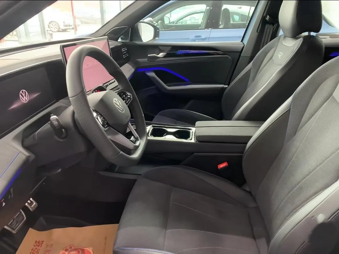 Volkswagen 2026 Tiguan L PRO 2.0TSI 380TSI Four-wheel Drive R-Line Smart Edition Automatic Gear 2
