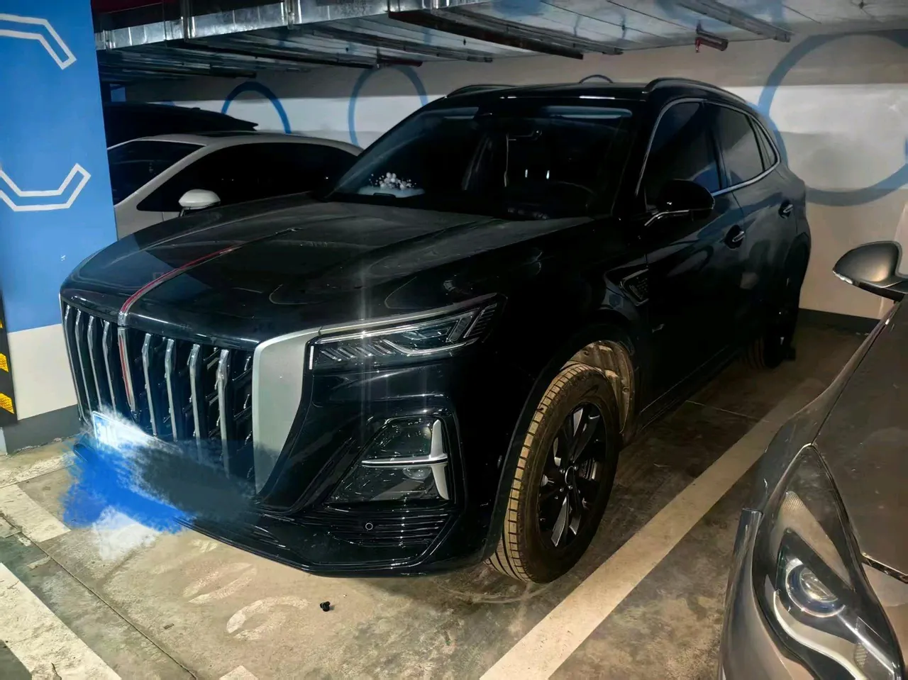 HongQi 2026 HS5 2.0T Two-Drive Flag Enjoy Pro Edition Automatic Gear - View 1