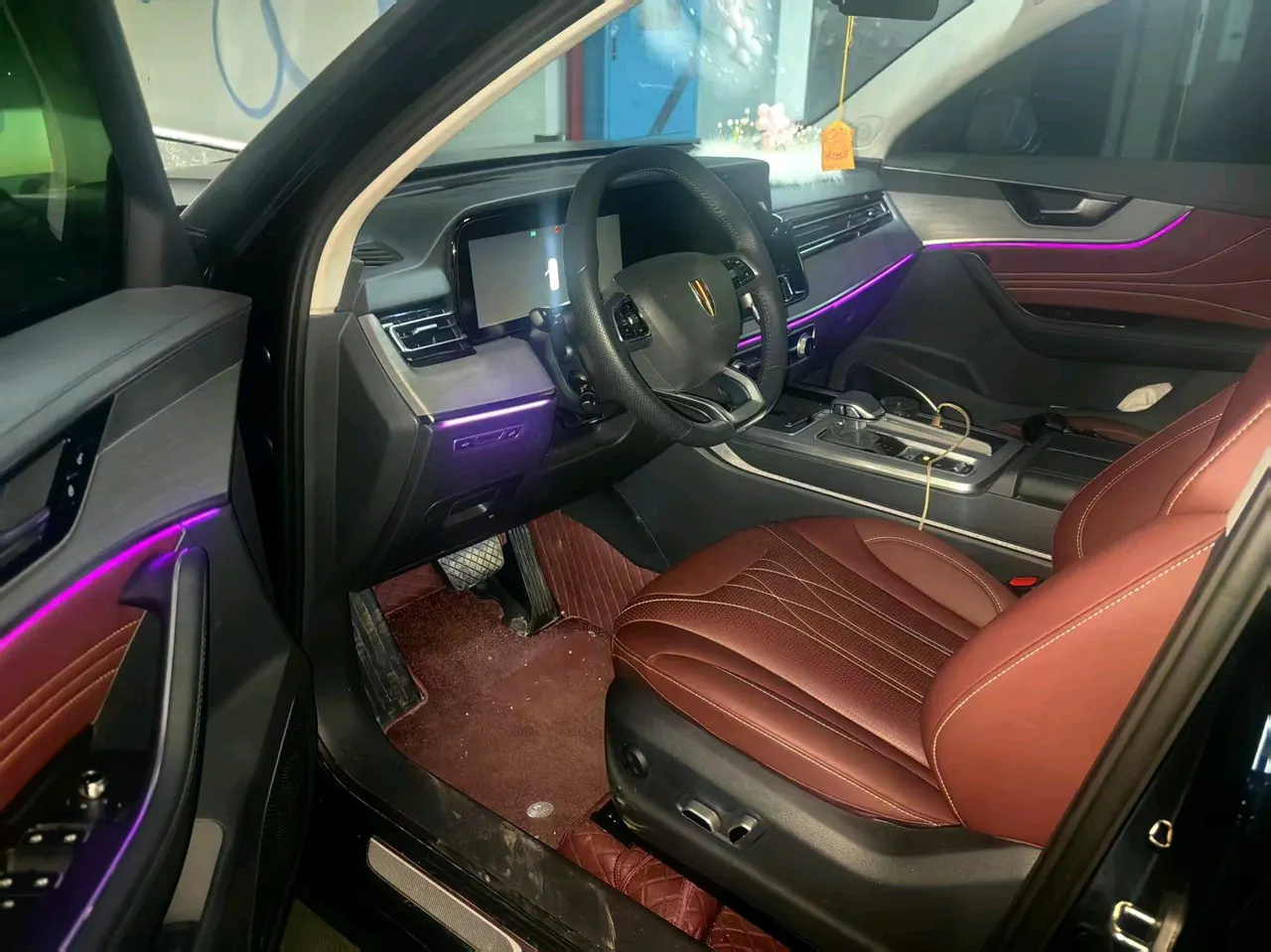 HongQi 2026 HS5 2.0T Two-Drive Flag Enjoy Pro Edition Automatic Gear 4