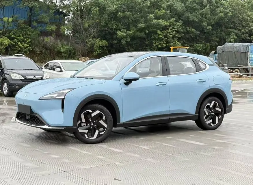 Open image lightbox: BaoJun 2026 Yunhai 600km Pure Electric Standard Edition Automatic Gear