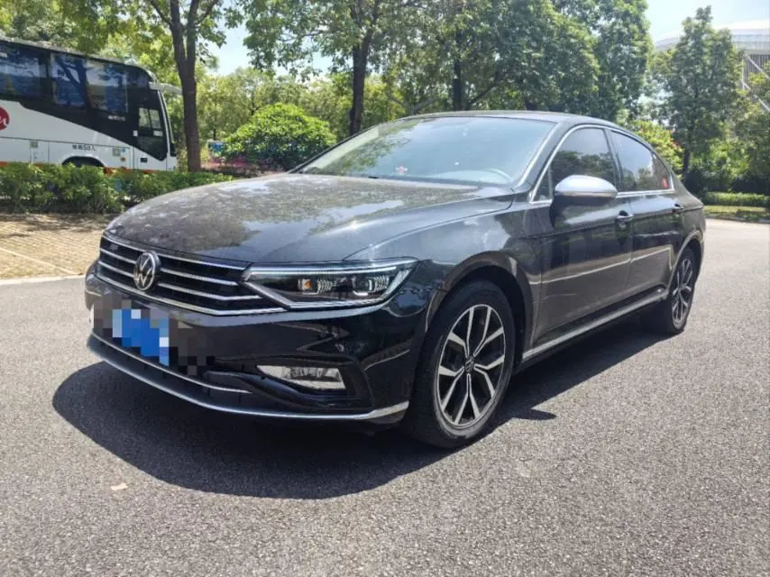 Volkswagen 2020 Magotan 2.0TSI 330TSI Leading Automatic - View 1