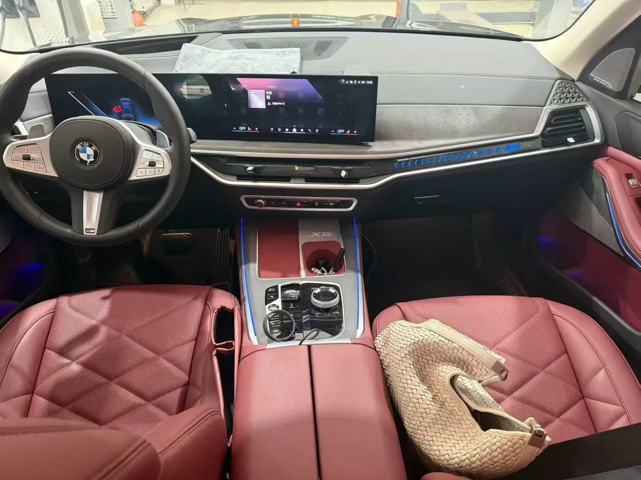 BMW 2026 X5 xDrive30Li 48V 2.0T exclusive m sports obsidian night suit automatic gear 4