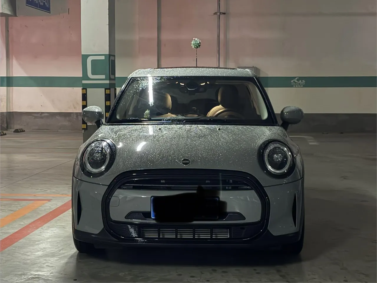Open image lightbox: MINI Mini 5-Door (imported) 2022 Mini One PLUS 1.5T (modified) automatic gear