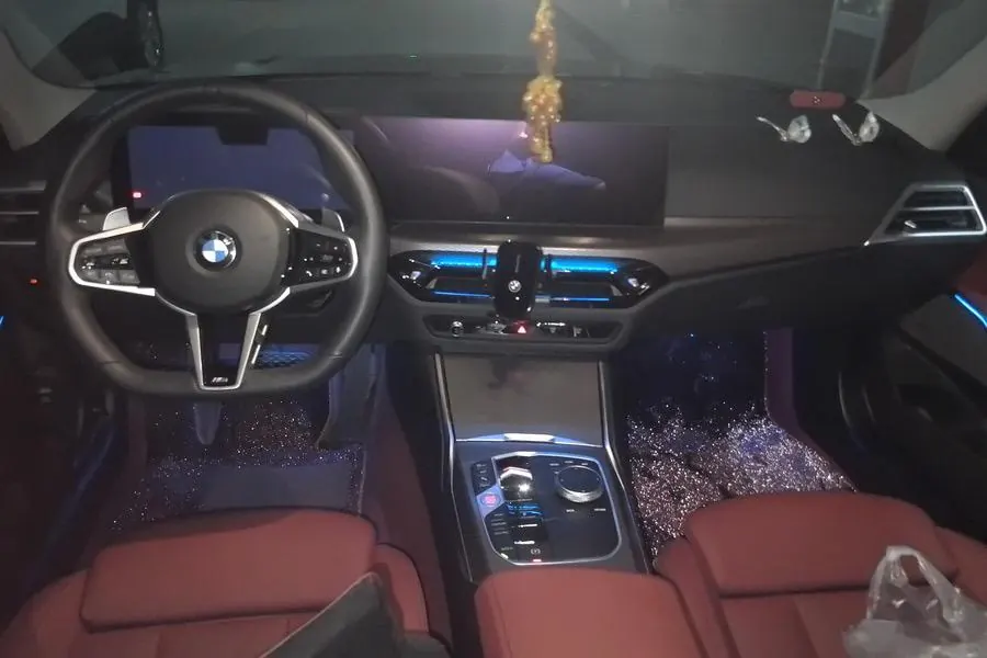 BMW 3 Series 2025 330Li 2.0T M Sports Obsidian Night Suit Automatic Gear 7