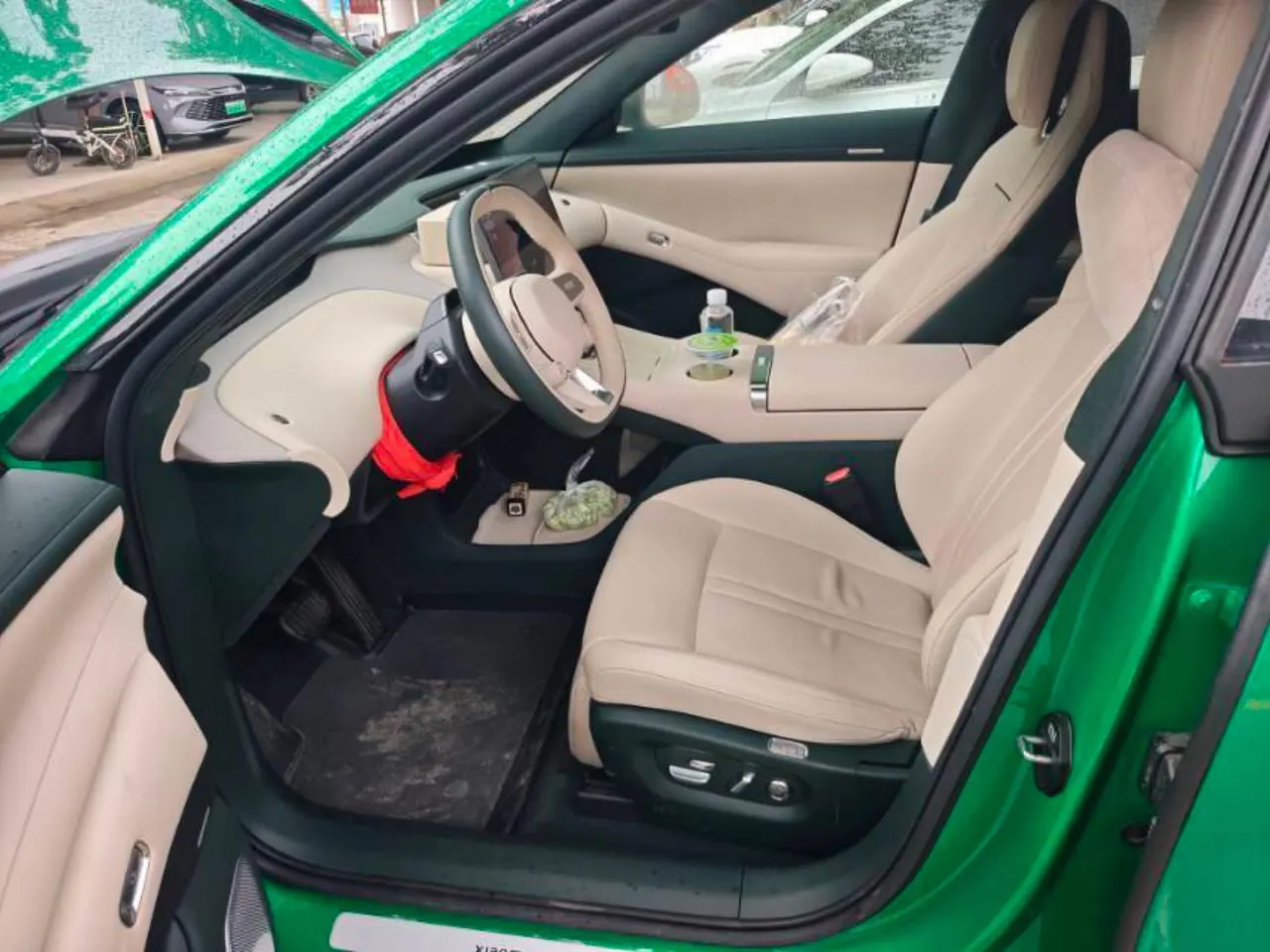 MI 2025 YU7 Long Endurance High Performance Four-wheel Drive Max Edition Automatic Gear 2