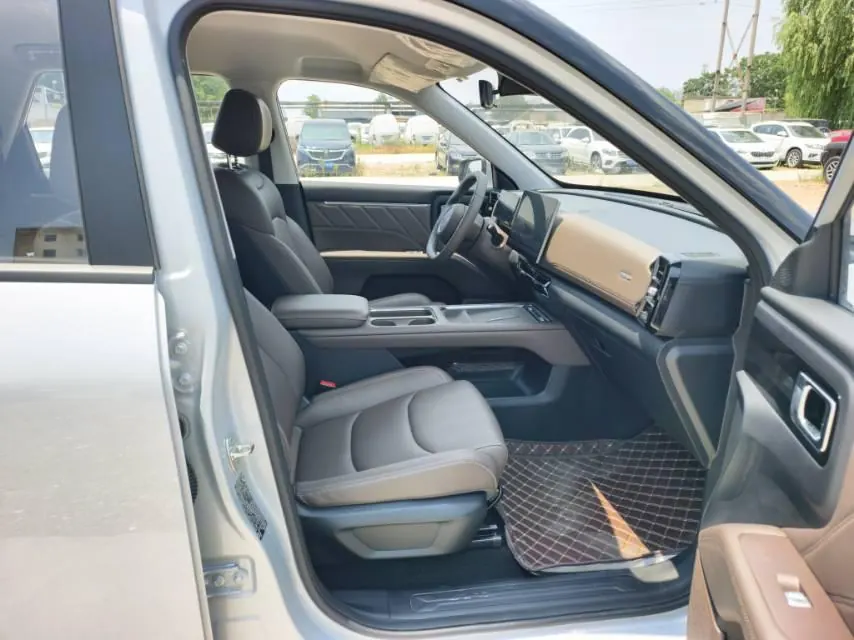 WuLing 2026 Starlight 560 1.5 Stepless 125km Luxury Automatic Transmission 8