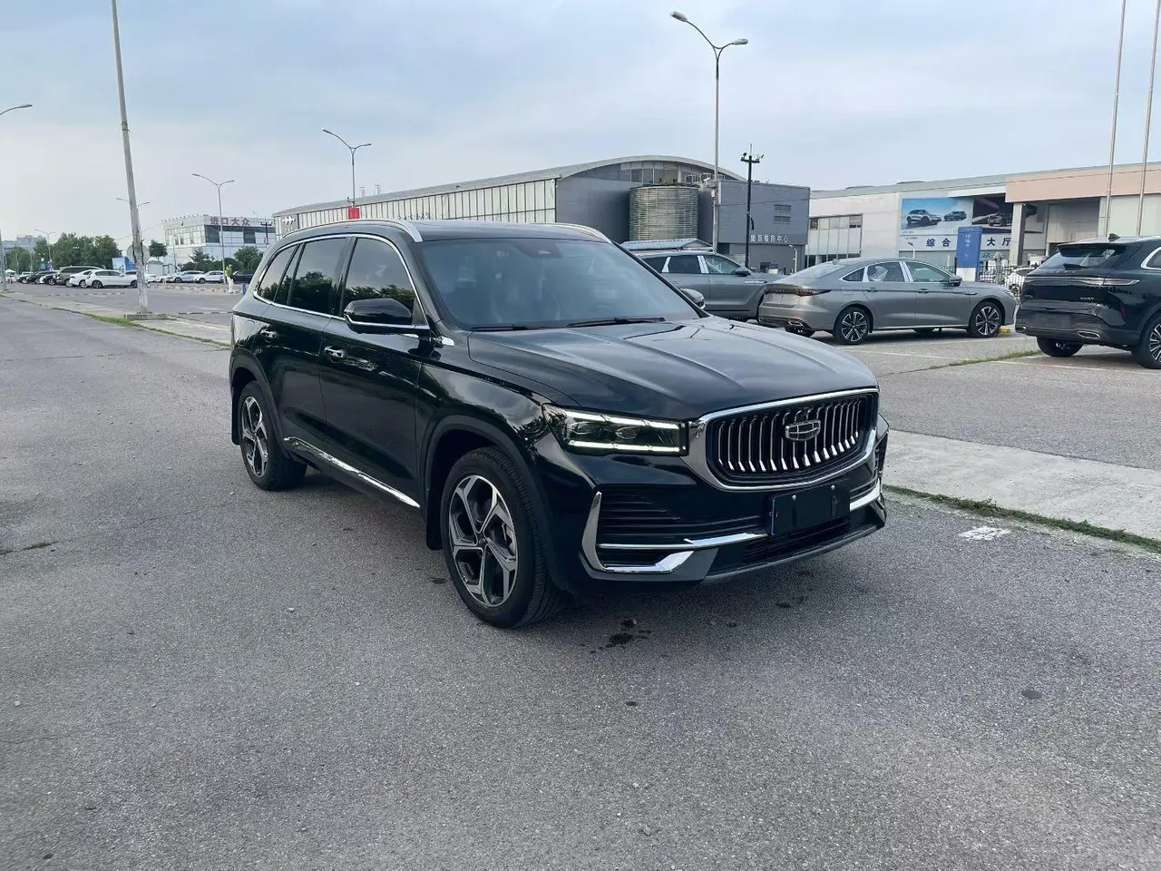 Geely 2024 XingyueL (Monjaro) 2.0TD high-power two-wheel drive cloud version automatic gear 3