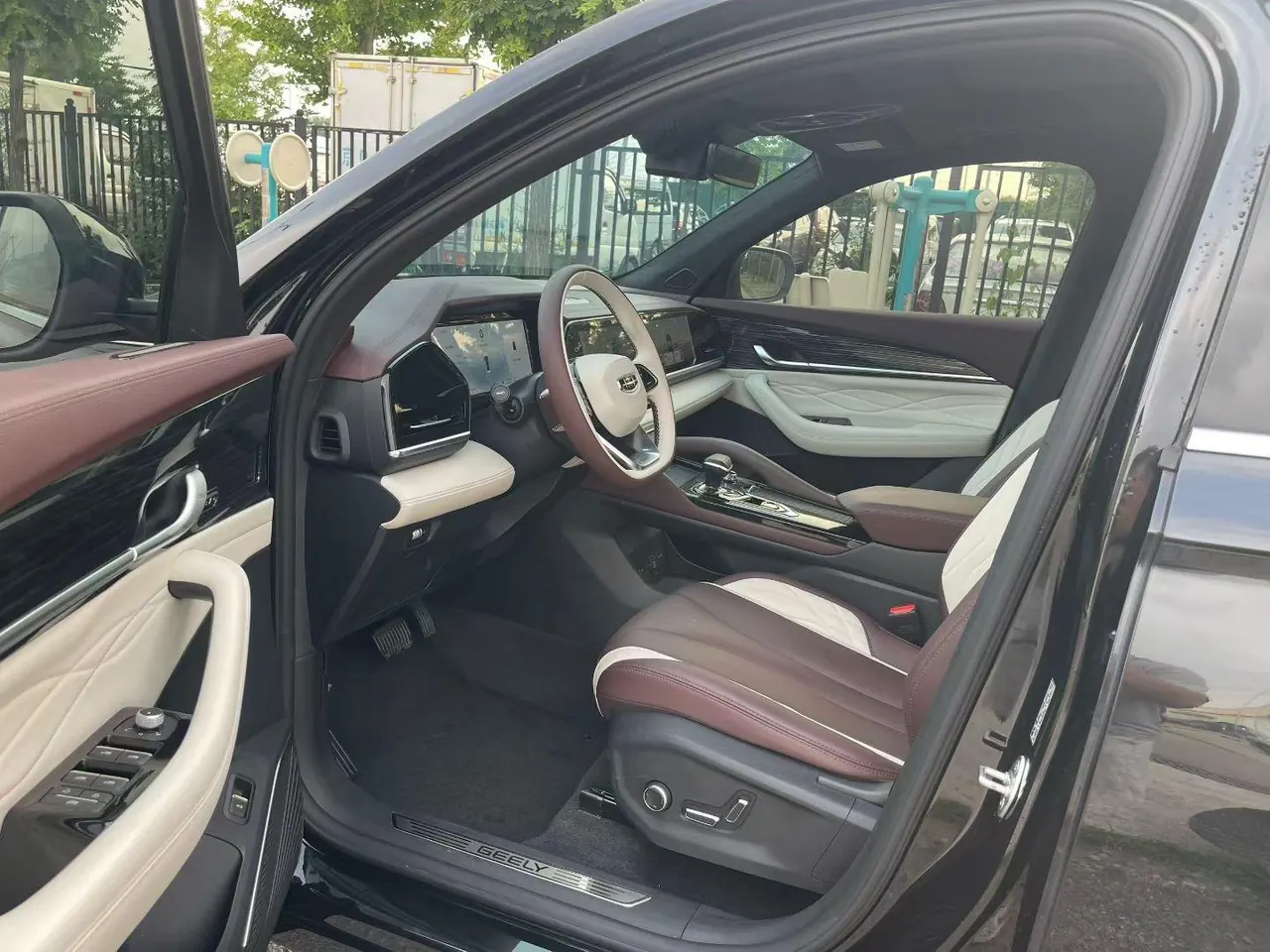 Geely 2024 XingyueL (Monjaro) 2.0TD high-power two-wheel drive cloud version automatic gear 4