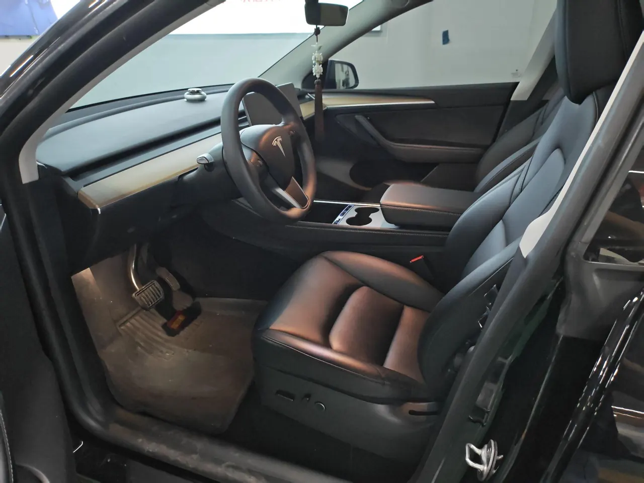 Tesla 2022 Model Y rear-wheel drive version automatic transmission 4