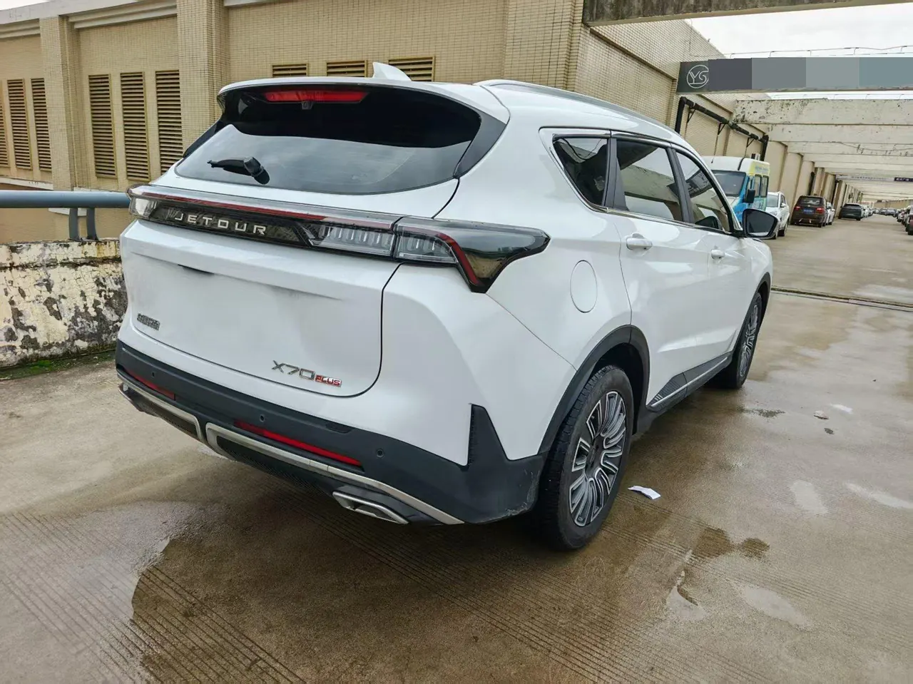 Jetour 2025 X70 PLUS 1.5T Elite Edition 5-seat Automatic Gear 5