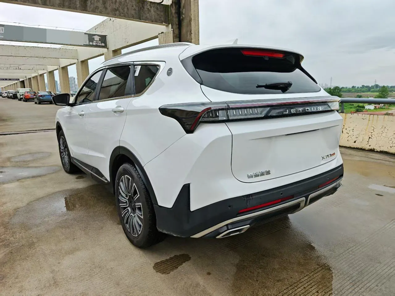 Jetour 2025 X70 PLUS 1.5T Elite Edition 5-seat Automatic Gear 7