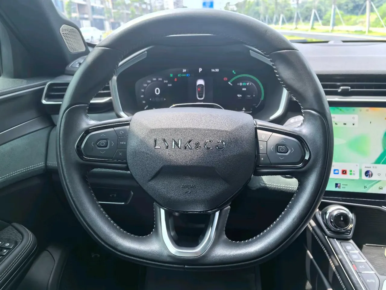 LYNK&amp;CO 2023 LYNK&amp;CO 05 2.0TD Two-wheel Drive Pro Automatic Gear 2