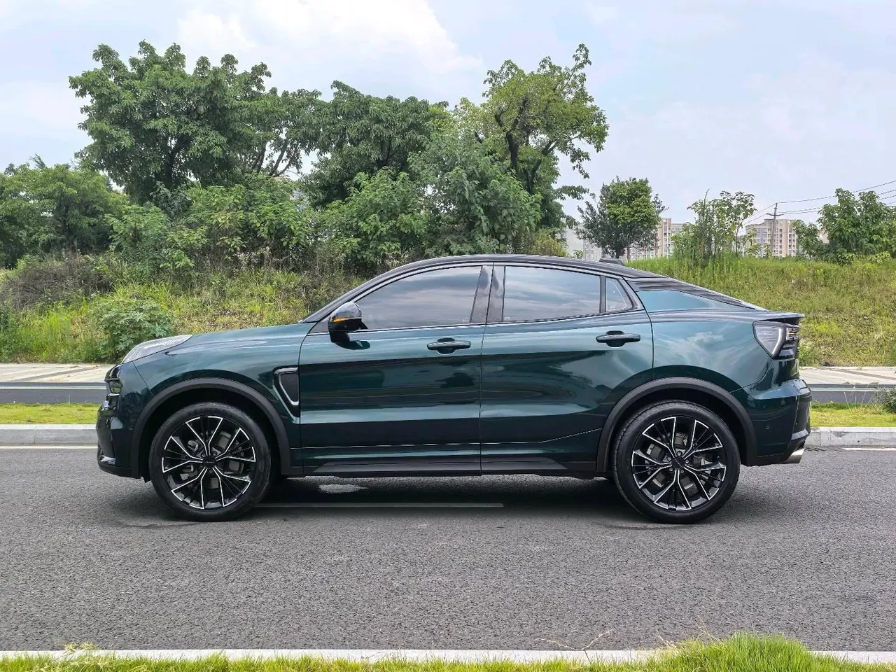 LYNK&amp;CO 2023 LYNK&amp;CO 05 2.0TD Two-wheel Drive Pro Automatic Gear 8