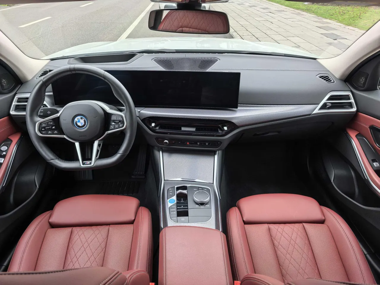 BMW 2025 i3 eDrive 40 L obsidian night sports suit automatic gear 9