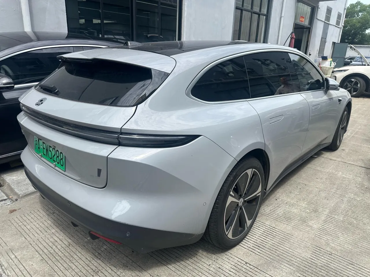 NIO 2024 ET5T 75kWh Touring automatic 6