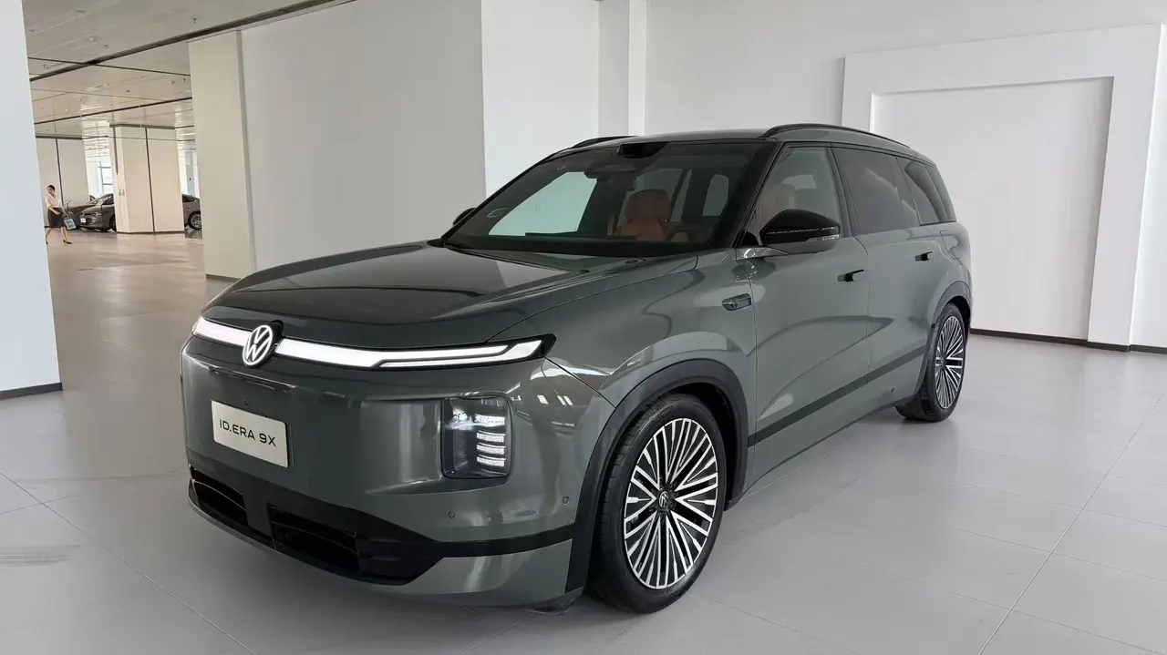 Open image lightbox: Volkswagen 2026 ID.ERA 9X Ultra 4-wheel drive automatic gear