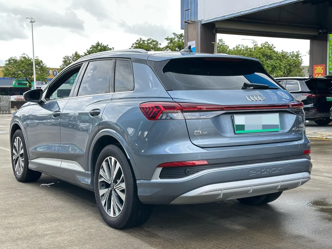 Audi 2024 Q4 e-tron 40 Creation Edition Automatic Gear 6