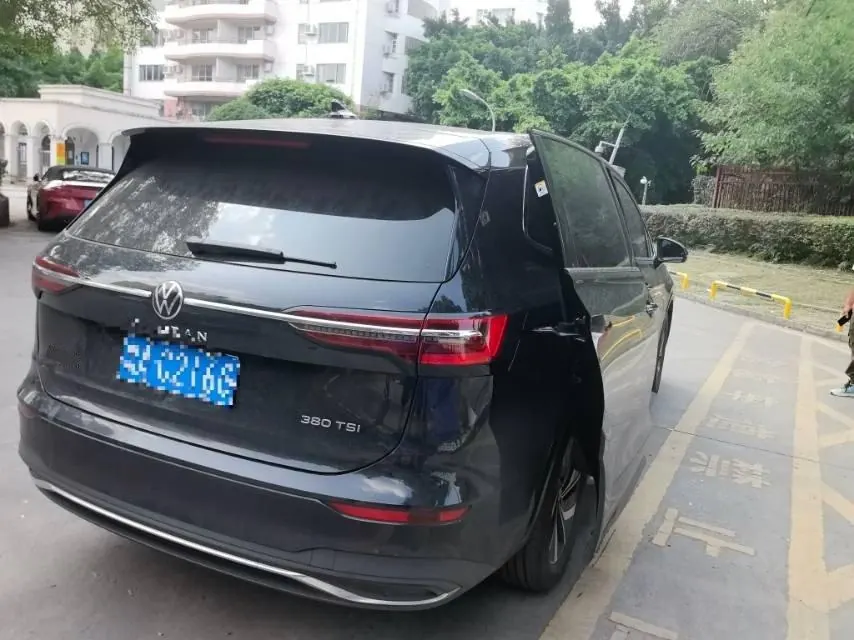Volkswagen 2022 Wei (Viloran) 2.0TSI 380TSI Zunchi Edition Automatic Gear 2