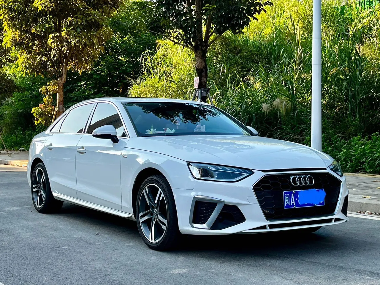 Audi 2020 A4L 2.0TFSI 40TFSI Deluxe Dynamic Automatic 3