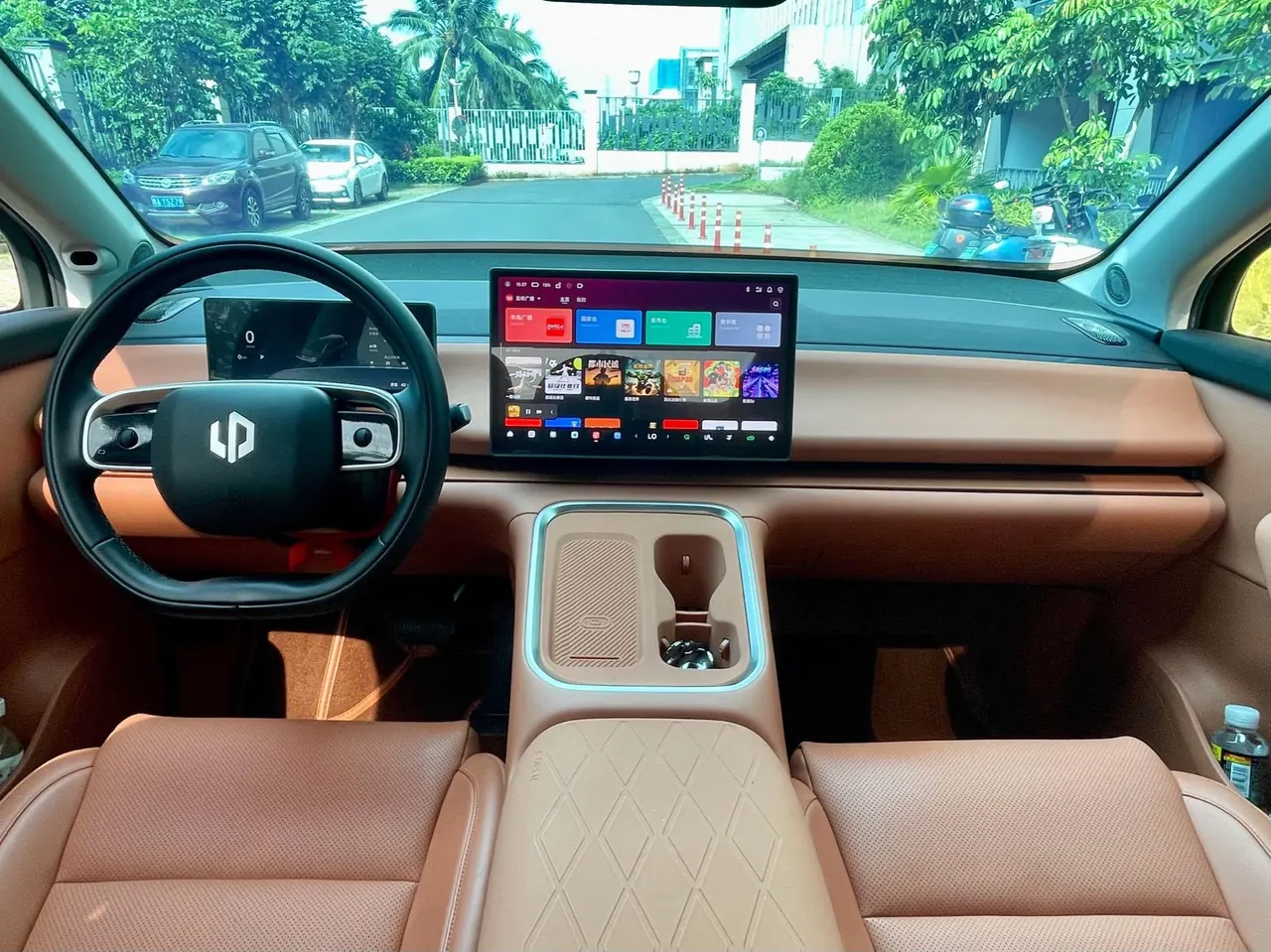 Leapmotor 2026 C 16 630 Laser Radar Zhizun Edition 6-seat Automatic Gear 4