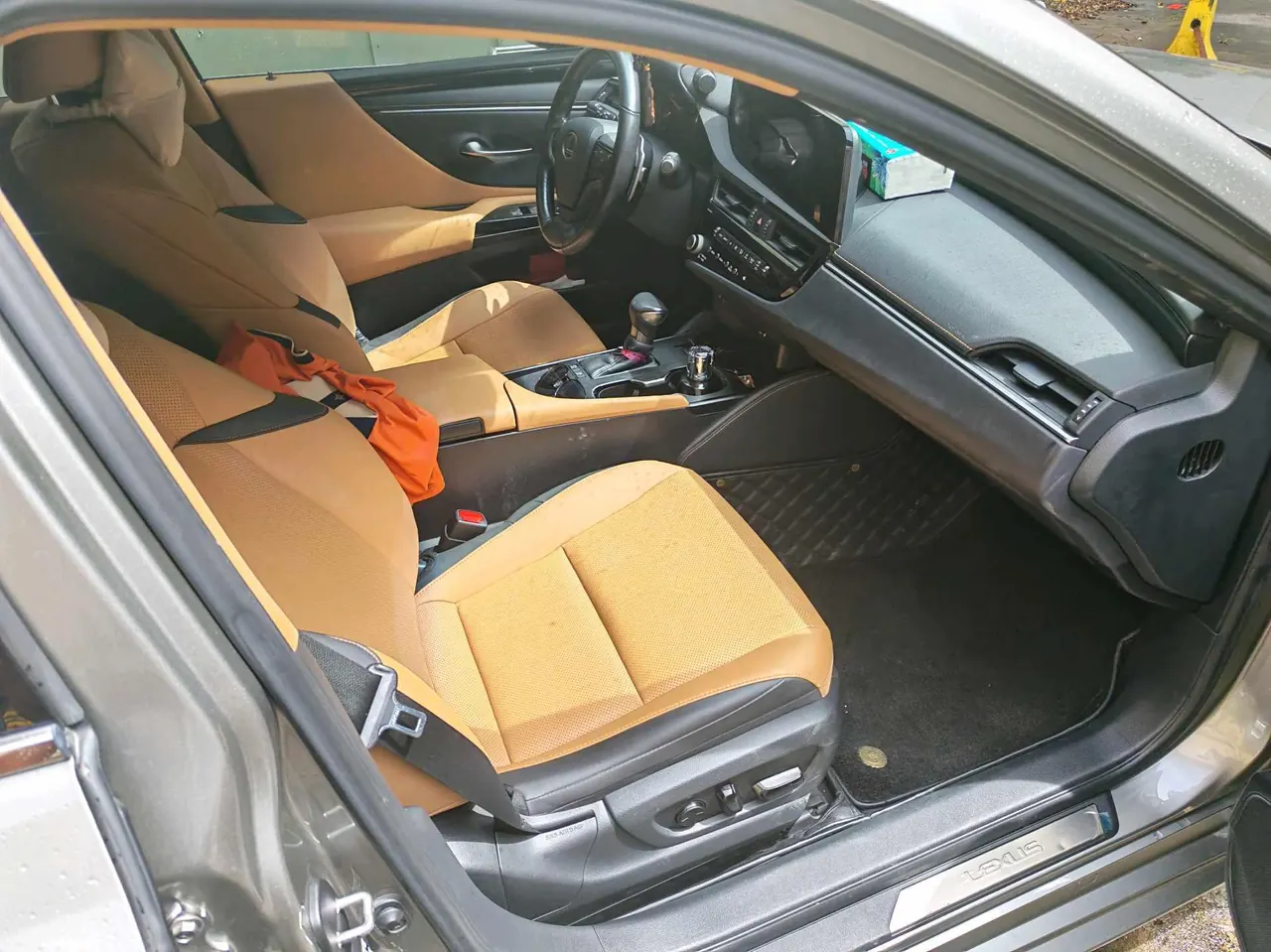 Lexus ES (Imported) 2022 ES200 2.0 Stepless Premium Edition Automatic Gear 2