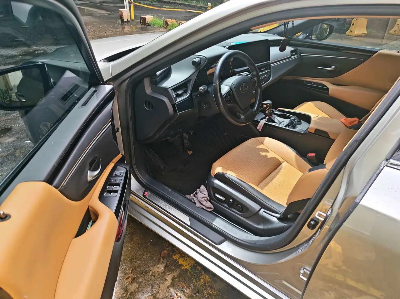 Lexus ES (Imported) 2022 ES200 2.0 Stepless Premium Edition Automatic Gear 5