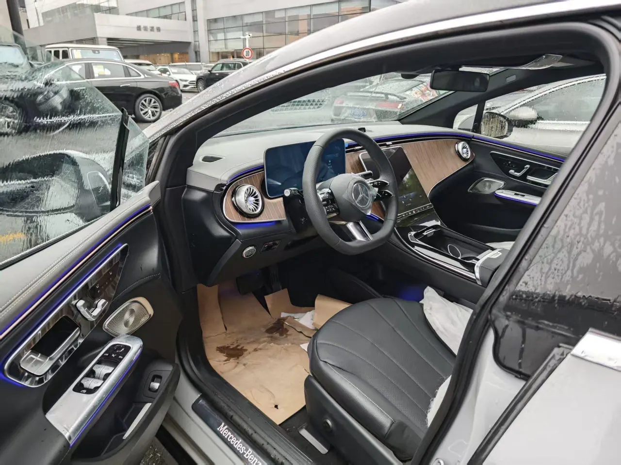 Mercedes Benz 2022 EQE 350 EQE 350 Pioneer Edition Automatic 3