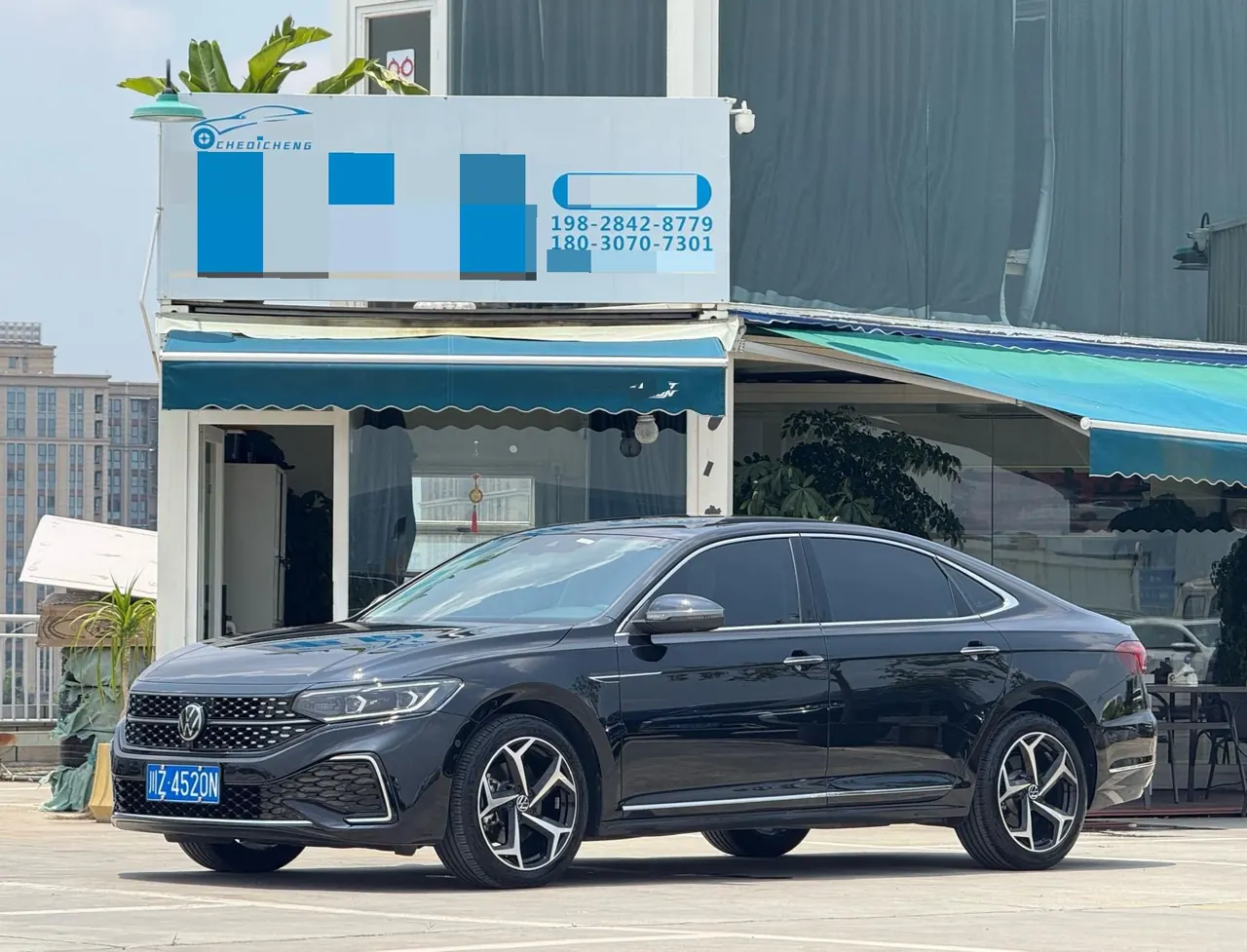 Open image lightbox: Volkswagen 2024 Passat 2.0TSI 380TSI Star Deluxe Edition Automatic Transmission