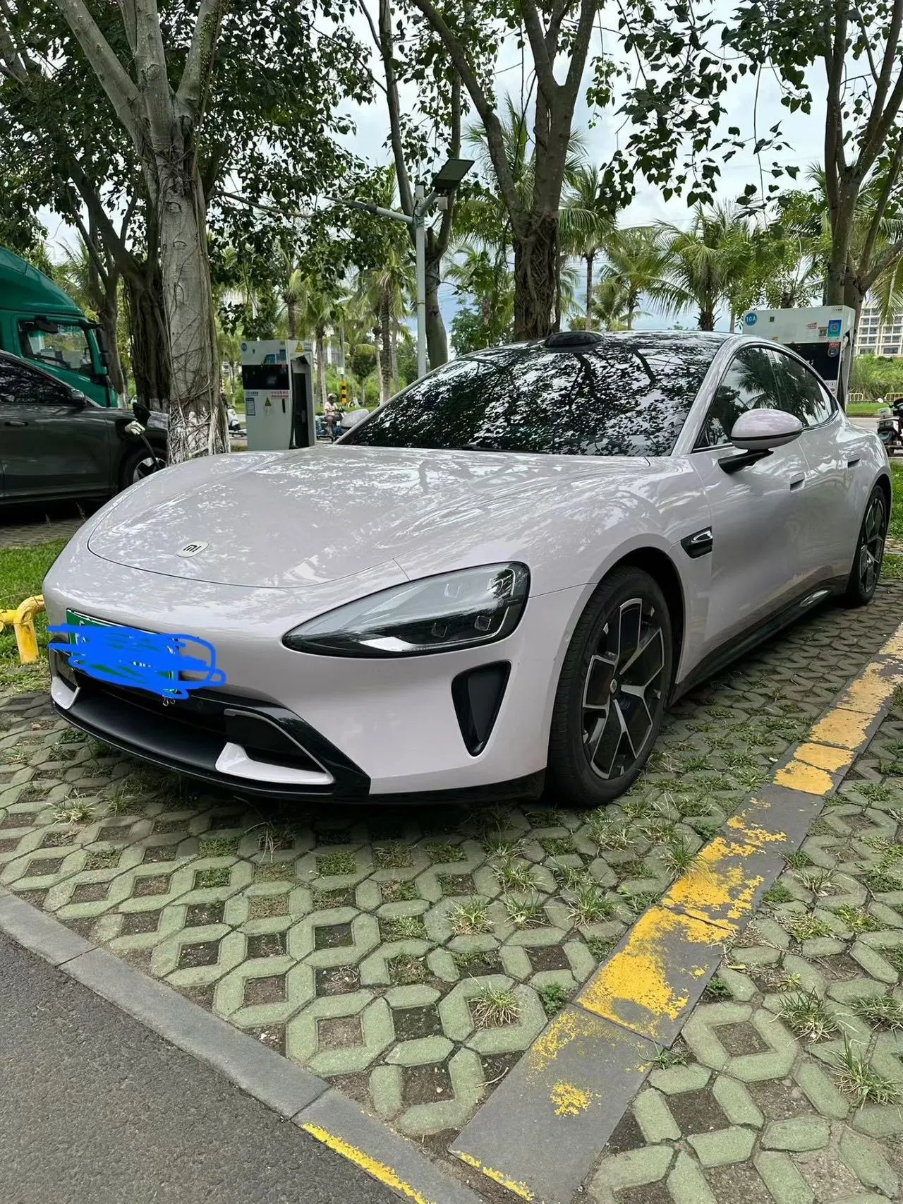 MI 2024 SU 7 830km Rear Drive Ultra Long Endurance High-end Smart Drive Pro Edition Automatic Gear - View 1