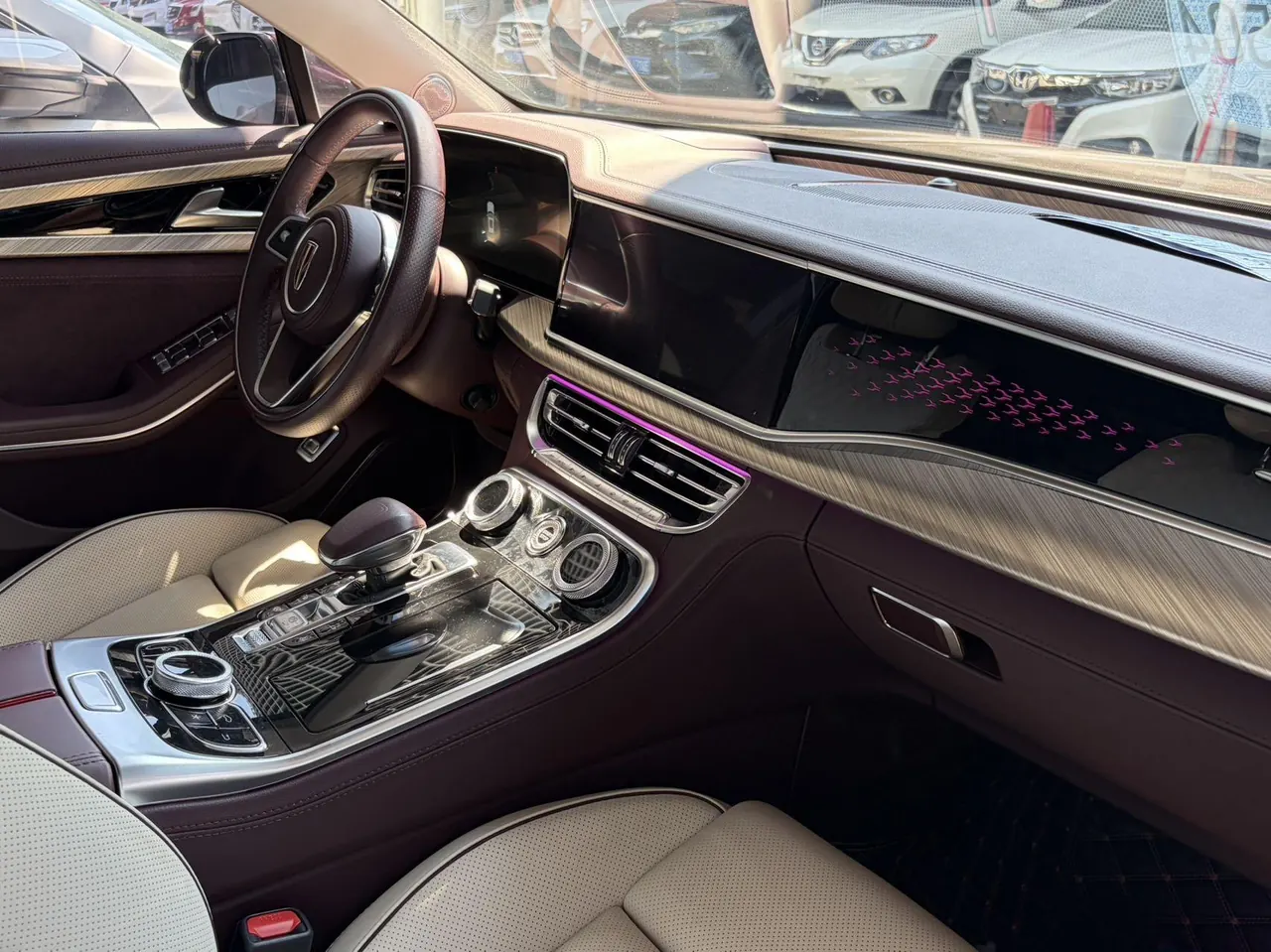 HongQi 2022 H9 48V 2.0T Zhilian Qi Chang Edition Automatic Gear 10