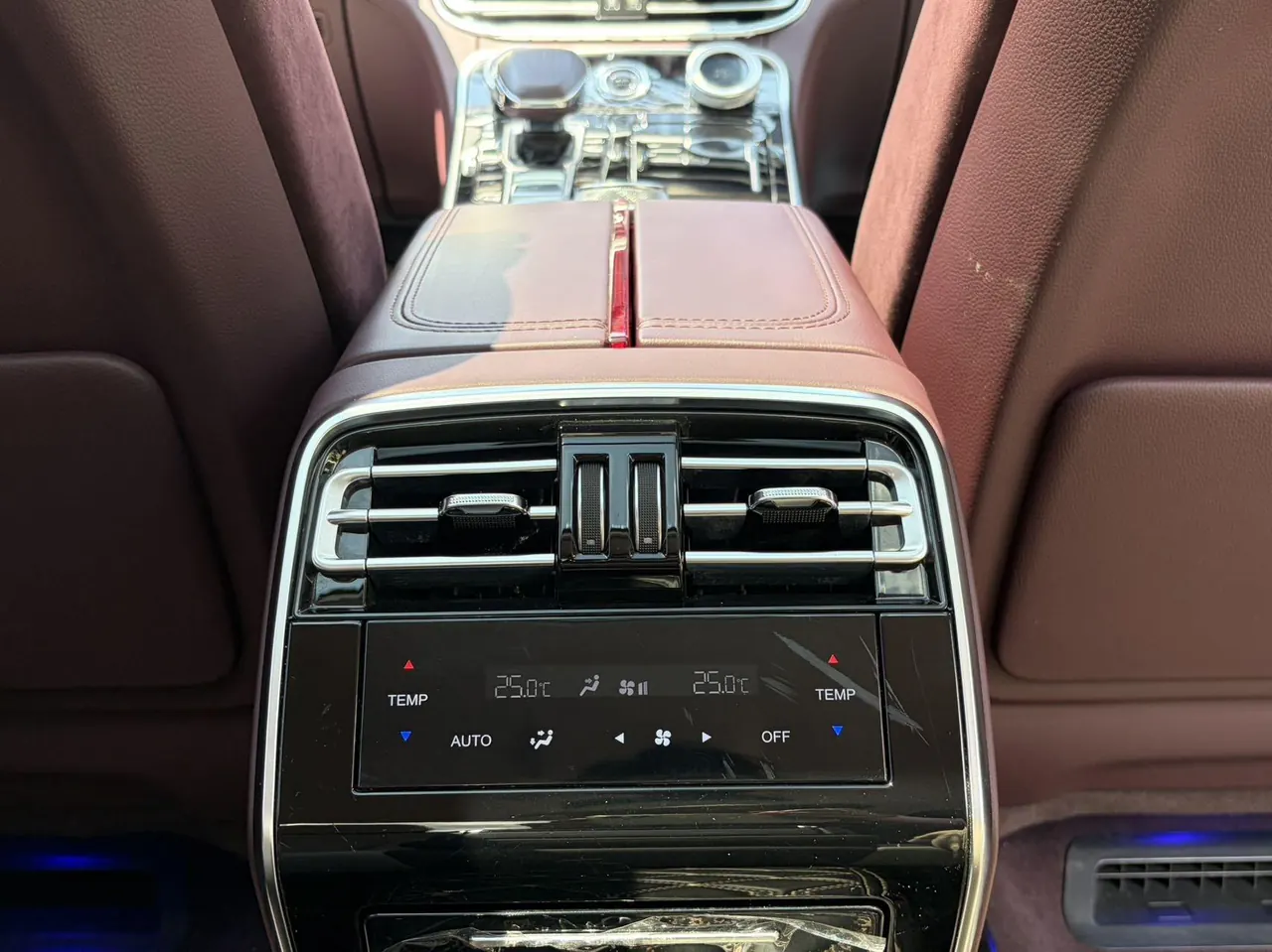 HongQi 2022 H9 48V 2.0T Zhilian Qi Chang Edition Automatic Gear 14