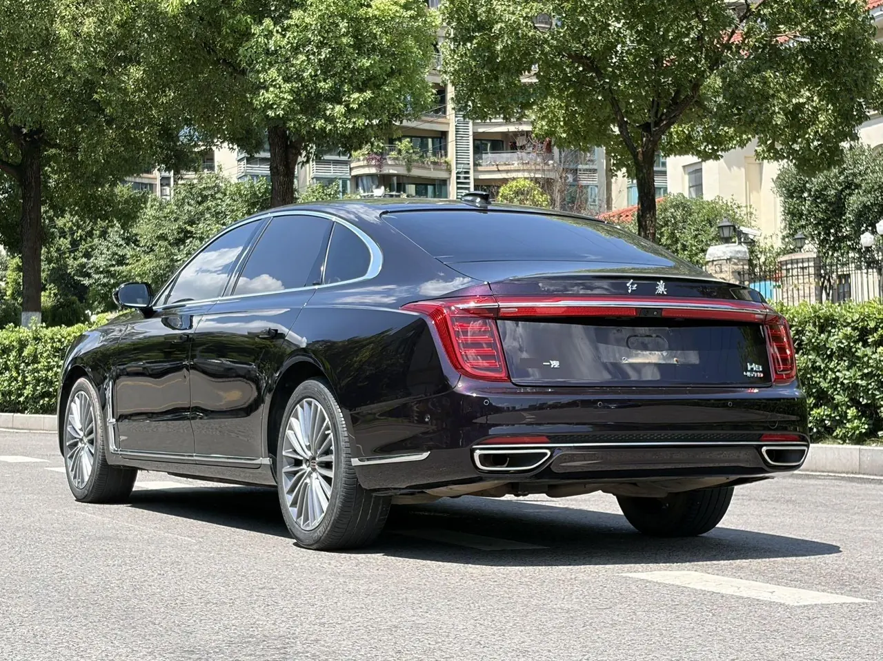 HongQi 2022 H9 48V 2.0T Zhilian Qi Chang Edition Automatic Gear 4