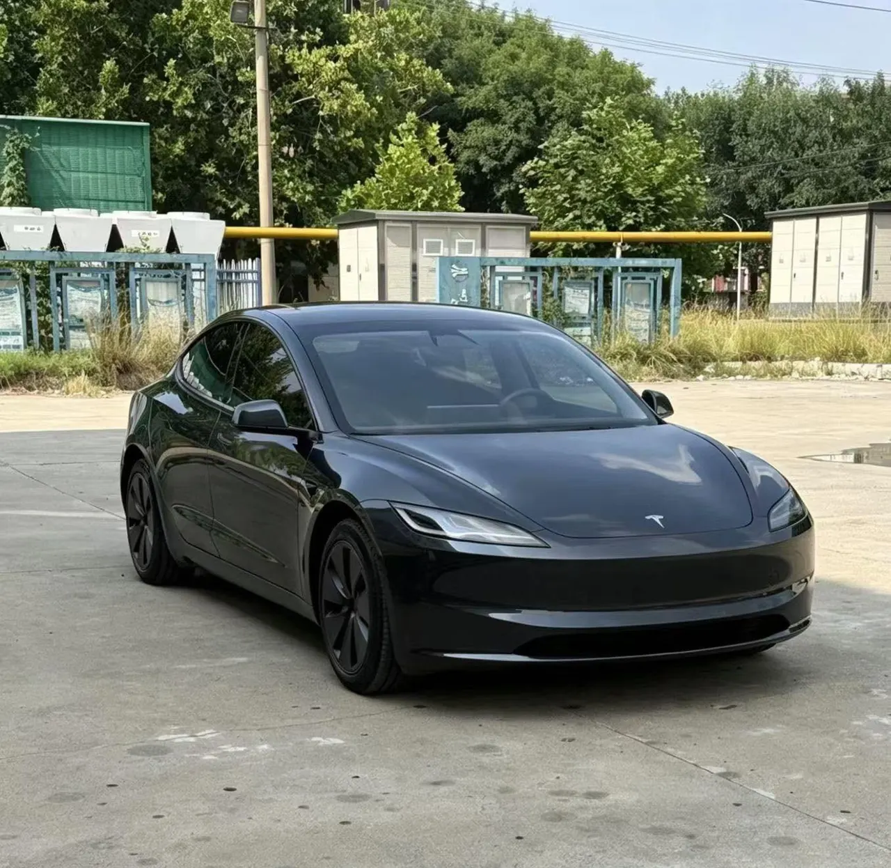 Tesla 2023 Model 3 Rejuvenation Edition Rear Wheel Drive Automatic Transmission 3