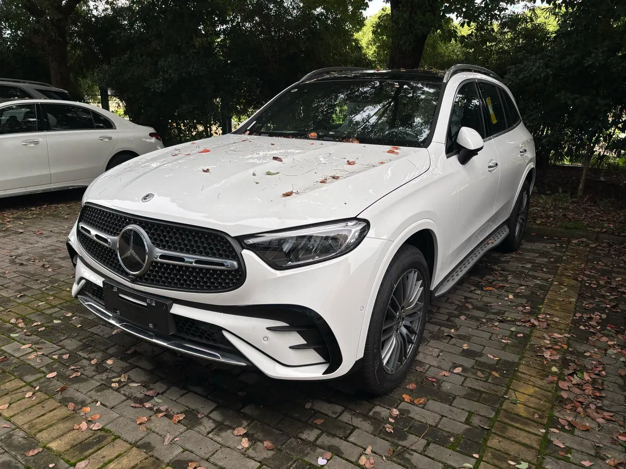Mercedes Benz 2026 GLC 300 L 4MATIC 48V 2.0T dynamic 5-seat automatic gear - View 1