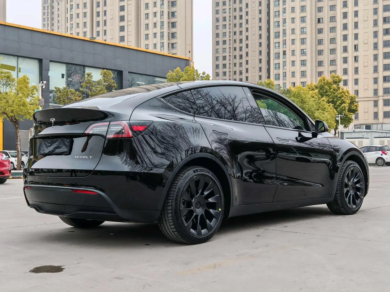 Tesla 2023 Model Y rear-wheel drive version automatic transmission 4