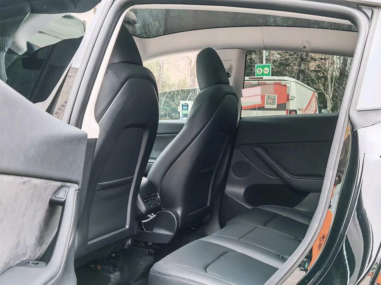 Tesla 2023 Model Y rear-wheel drive version automatic transmission 8