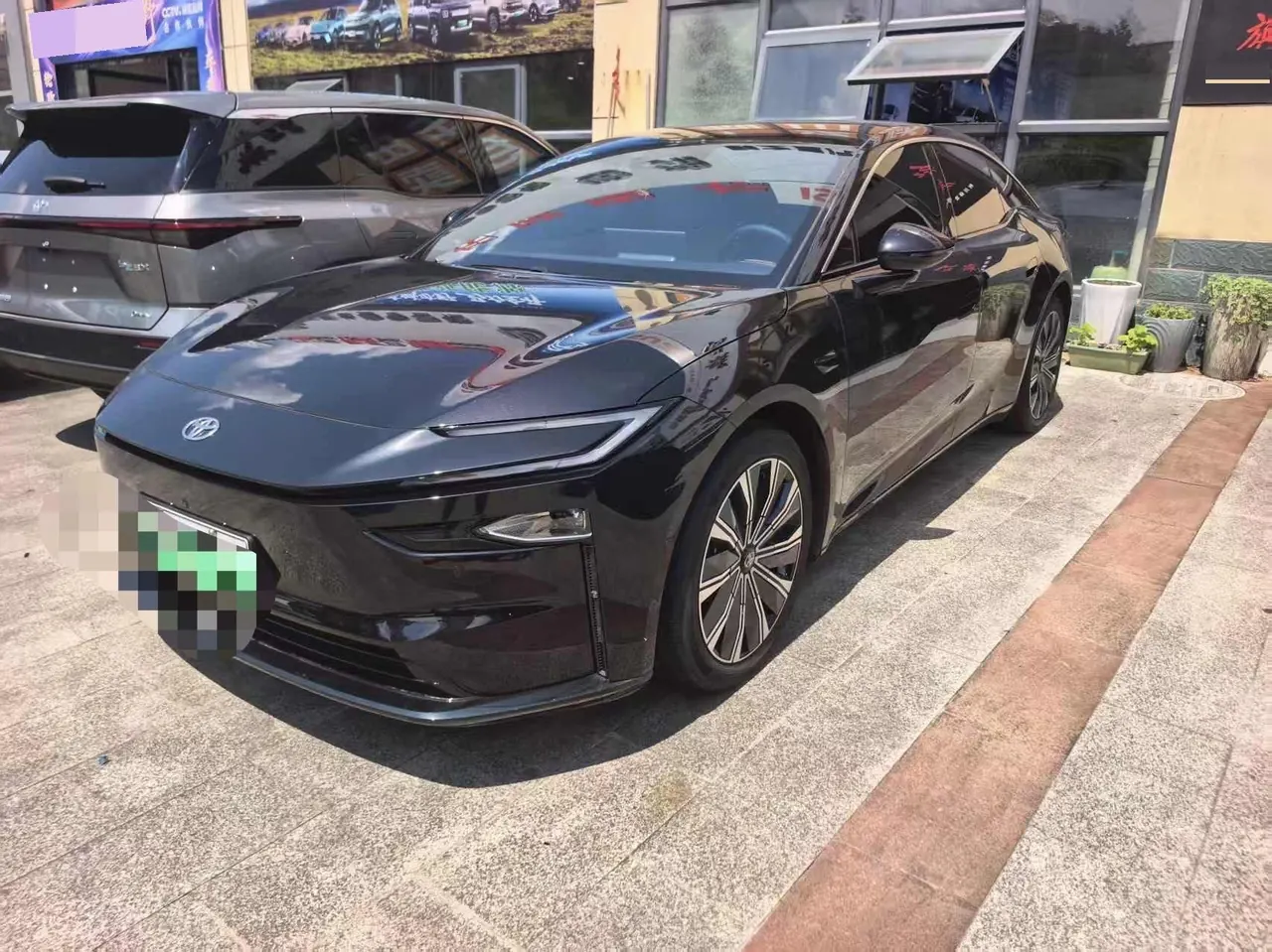 Toyota 2026 Platinum Intelligence 7 600 Pro Automatic Gear 3