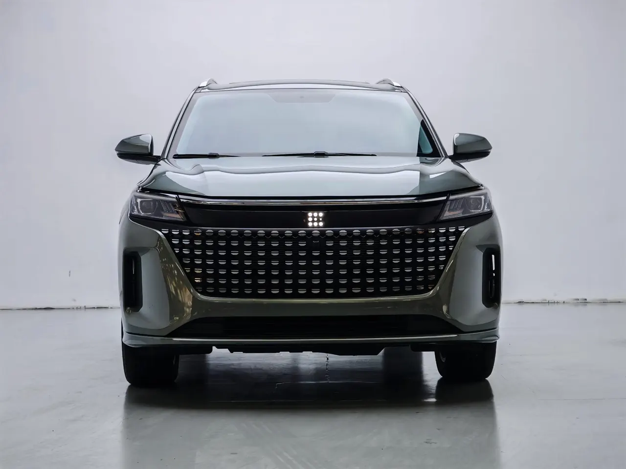 LanDian 2023 LanDian E5 1.5 stepless DE-i 100KM free automatic transmission 2